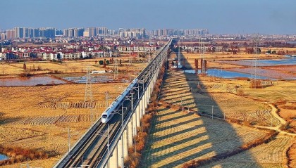 商务部：银发旅游列车面向所有年龄层，增开不会挤占客运高峰时段