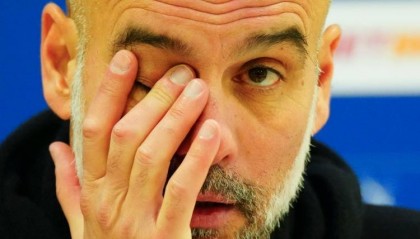 落后榜首8分！瓜帅：我们得熬过这赛季，一切都是错误的