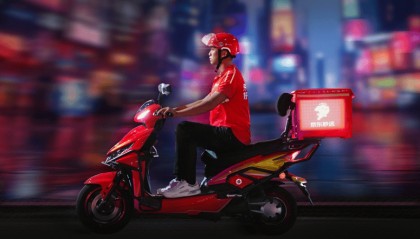 京东外卖投入20亿元升级全职骑手福利，寒暑季每月发放专项津贴