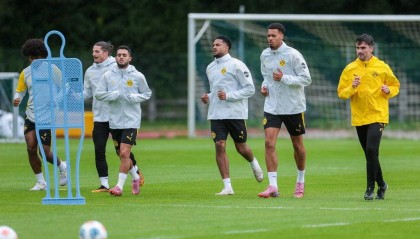 阿森纳3-0轻取毕尔巴鄂竞技，酋长杯夺冠信心满满