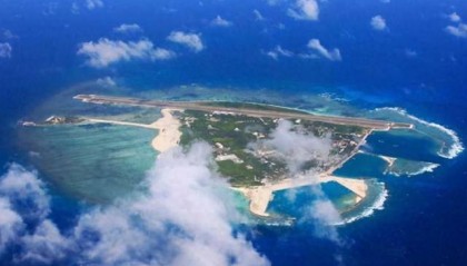 黄岩岛惊险开局，轰6挂弹低飞“死亡凝视”，美菲双簧唱不成了