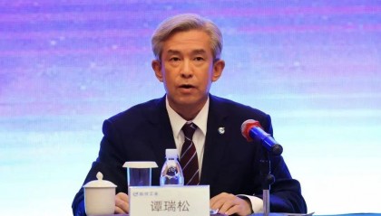 中纪委连打两虎