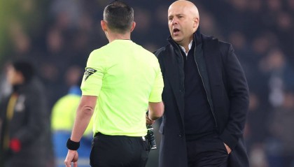 已到悬崖边！利物浦各赛事三连败 “双红会”或定斯洛特去留