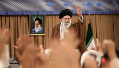 哈梅内伊：应判处内塔尼亚胡死刑