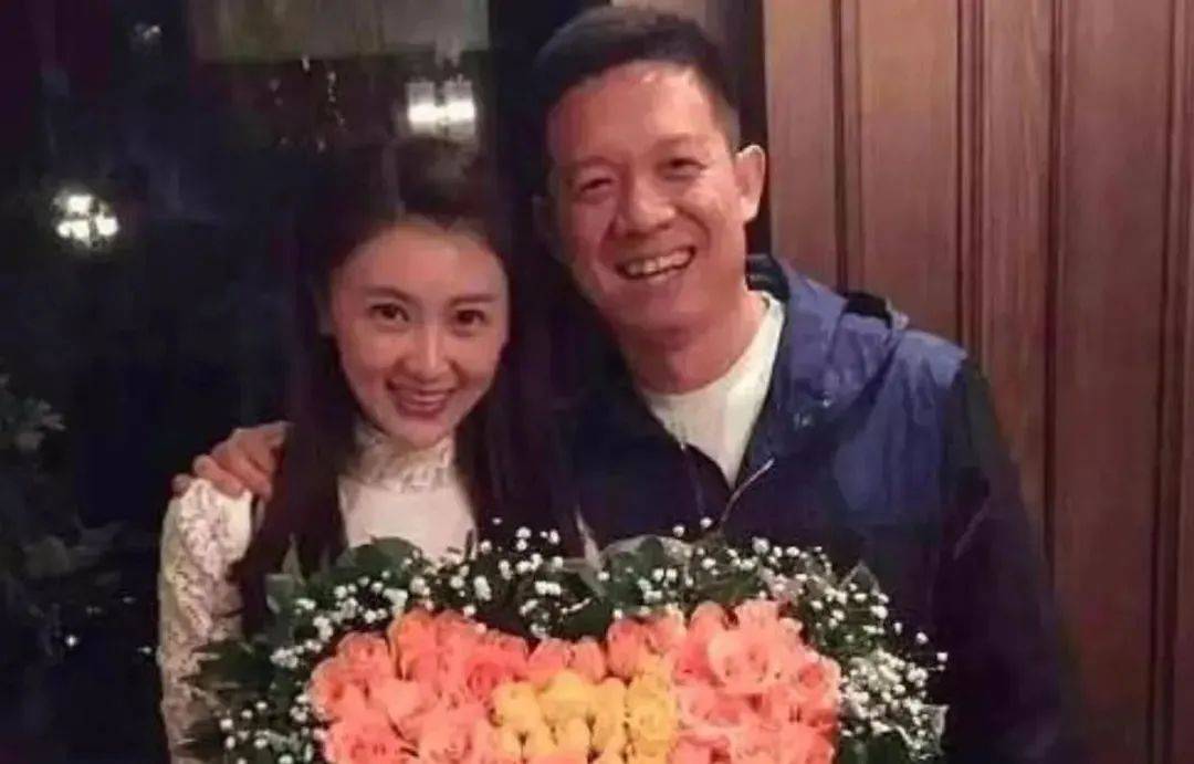 刚刚！甘薇宣布和贾跃亭离婚！否认得到40亿元