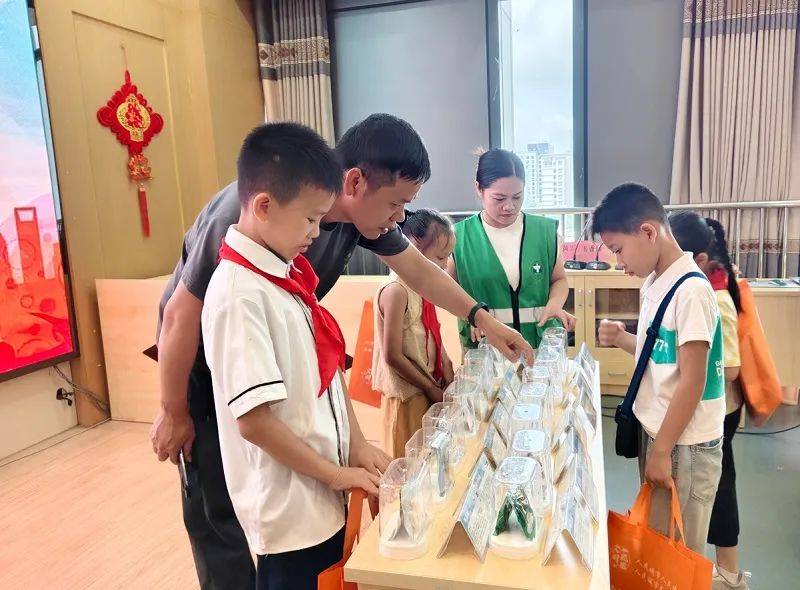 【暑期禁毒宣传】鹿寨县：趣享暑期 无毒无忧— —青少年护航行动进行时