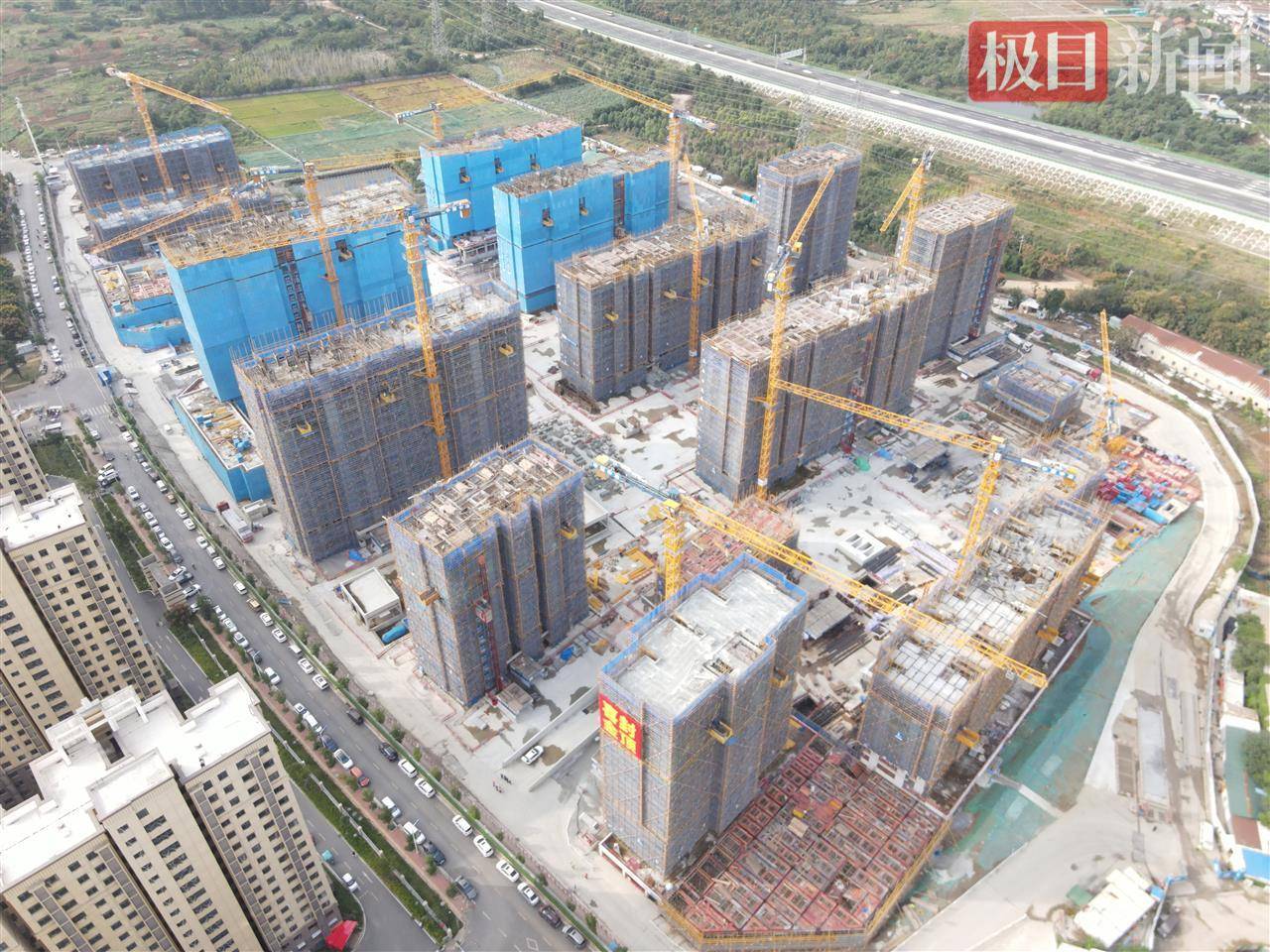中国一冶承建,武汉白羊佳苑三期项目首个楼栋封顶